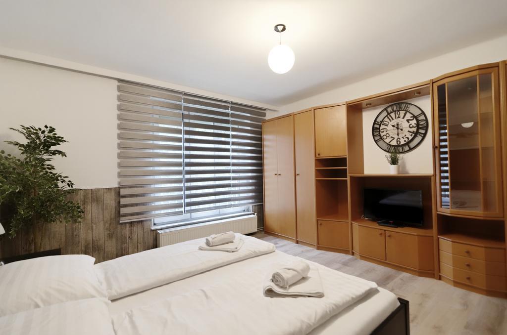 Manu Apartment Hennersdorf Esterno foto